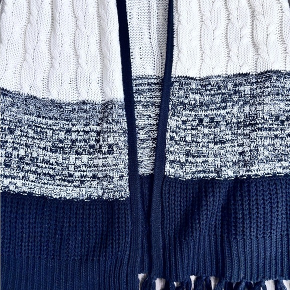 Almost Famous Black and White Open Front Mixed Design Cardigan - Picture 3 of 9